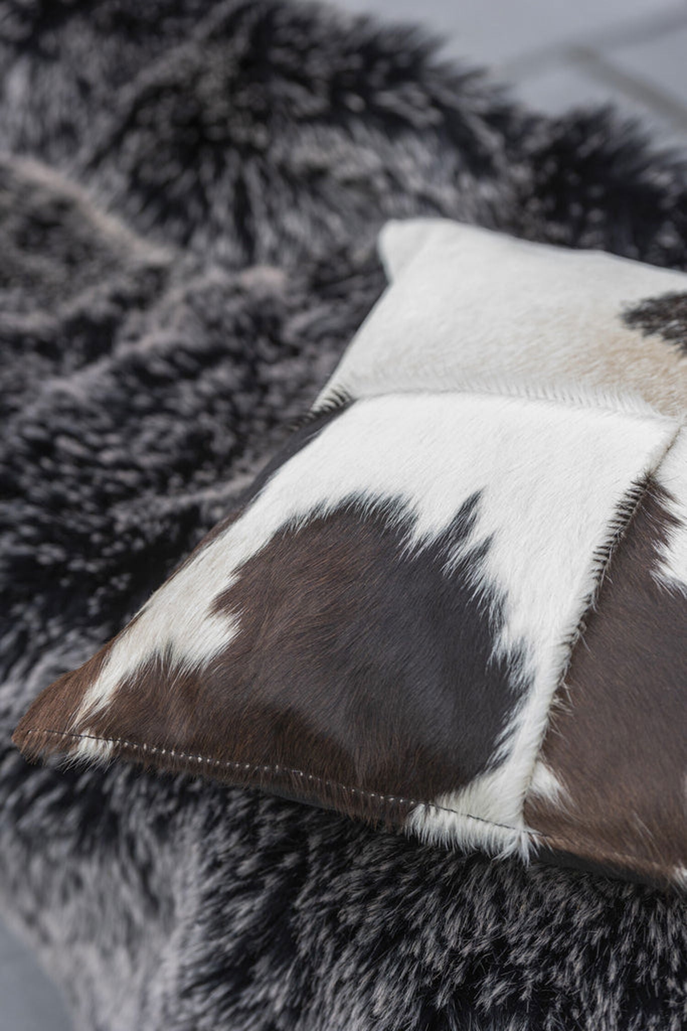 Cushion Cow Square Leather Black/White - vivahabitat.com